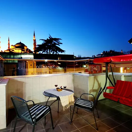 Seraglio & Hotel 3*