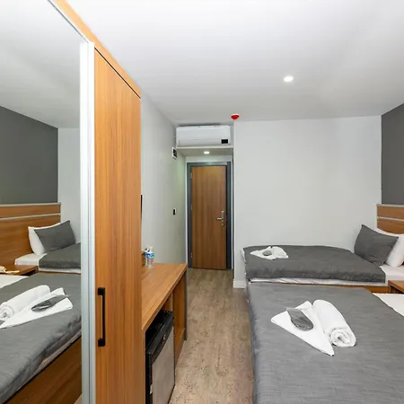 Mayza Hotel