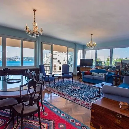 Apartment Waterfront Penthouse With A Stunning View Istanbul