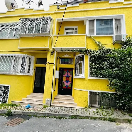 Arya 3+1 Cihangir Apartment *