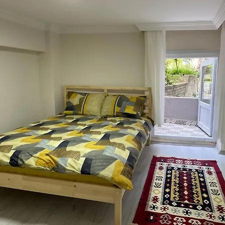 Tarihi Yarimada Fatihte Iki Katli Muestakil Ev Apartment *