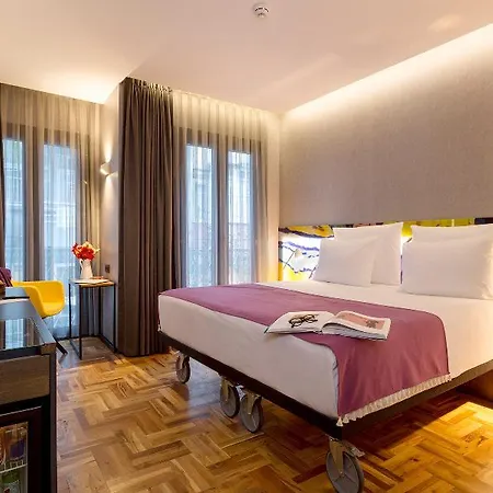 Lampa Design Hotel-special Category Отель 4*
