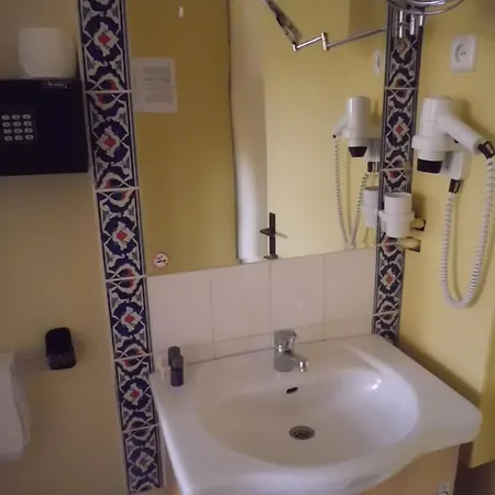 Berk - Grandma's House 3* Istanbul