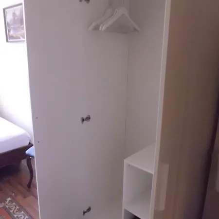 Отель Berk - Grandma's House