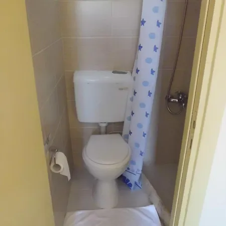 Hotel Berk - Grandma's House 3*