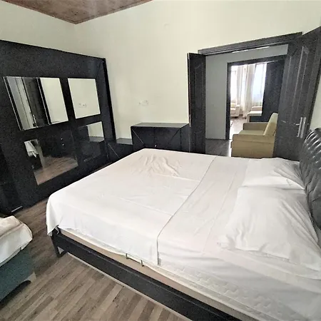 Grafen House Aparthotel 2*