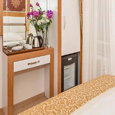 Raimond Hotel 3*