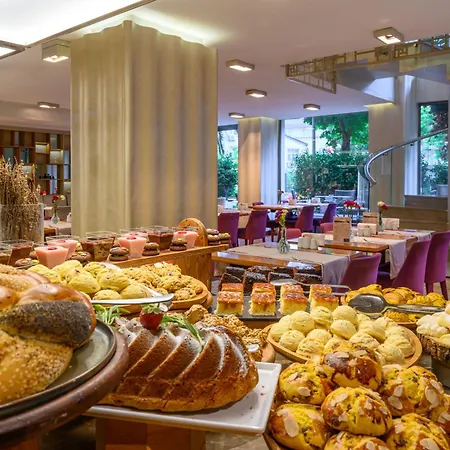 Ramada By Wyndham Grand Bazaar Hotel