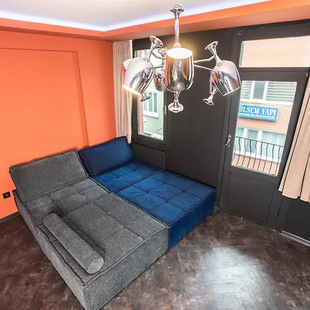 Black Mansion Daire