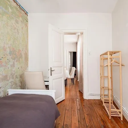 Charming Historical In Galata Apartment Istanbul