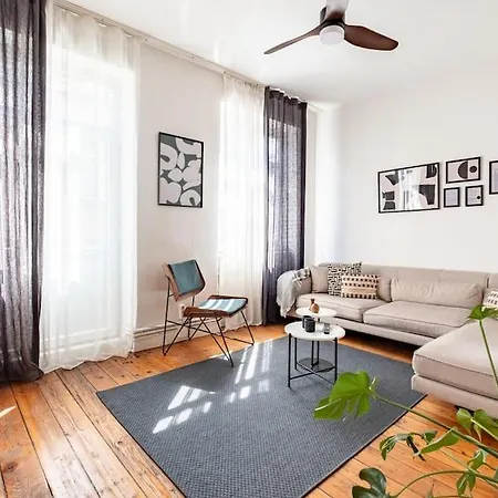 Charming Historical In Galata Apartment Istanbul