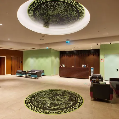 Ibis Styles Merter 5*