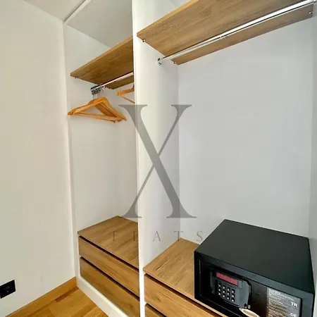 X Flats Vilhelm Apartment