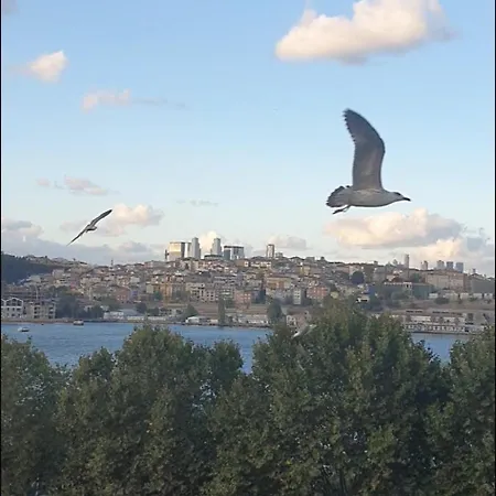 An Near The Sea * Istanbul
