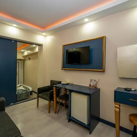 Sweet Hotel *