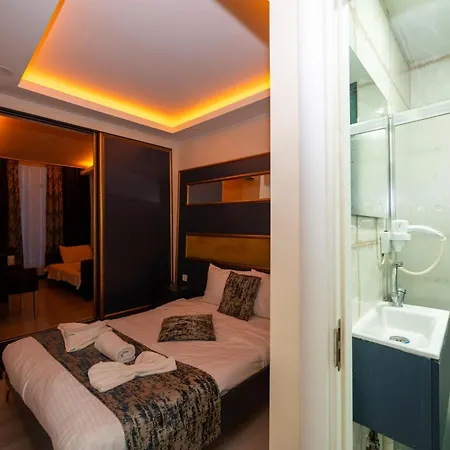Sweet Hotel