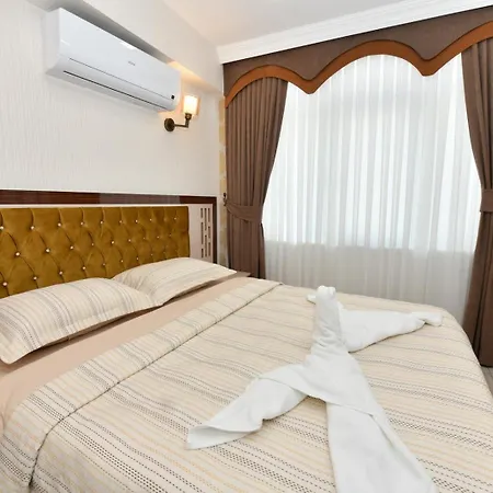 Sea Moon Hotel 2*