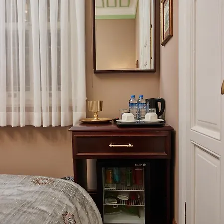 White Palace Old Boutique 5*