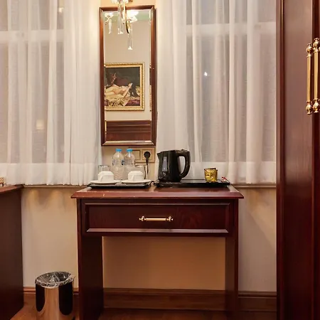 Hotel White Palace Old Boutique 5*