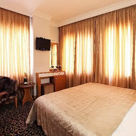 Отель Aspalace The Old 3*