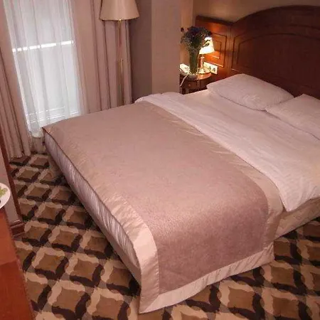 Tilia Hotel 4*