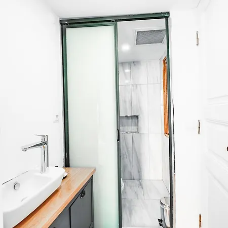 Homie - Historical Nearby Galata Tower Apartment Istanbul