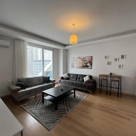 Cozy Homes 2 Well Designed Apartment