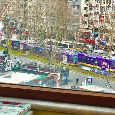 Apartment Istanbulun Kral Dairesi Asansoerlue Ve 2 Klimali Istanbul