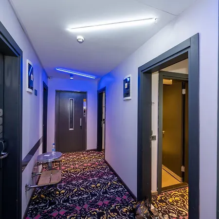 Tulip & Hotel 4*