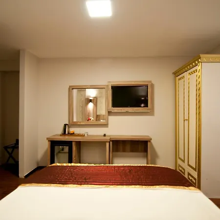 Vali Hotel