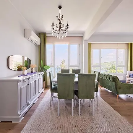 Apartment Luxury With Bosphorus View In Sariyer!