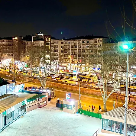 Apartment Istanbulun Kral Dairesi Asansoerlue Ve 2 Klimali