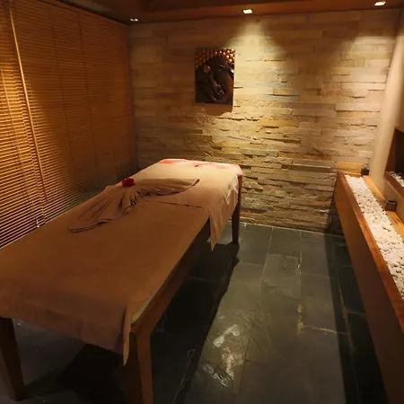 Hotell Pera Rose &