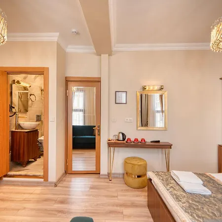 Brown 2 Mansion Oldcity Ξενοδοχείο *
