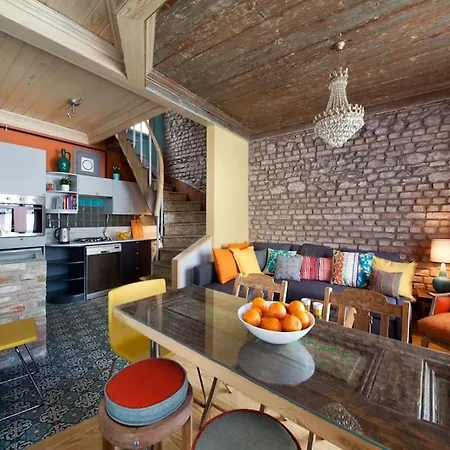 Enjoy Golden Horn Views From Tangerine House * Provincia di Istanbul