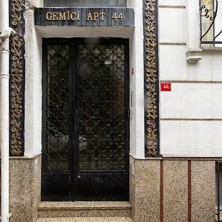 In The Centre Of Taksim And Galataport 3 Bedrooms In