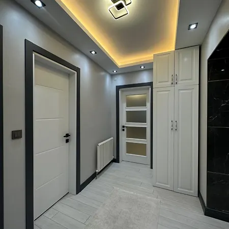 Sabiha Goekcen Airport & Metro Apartment