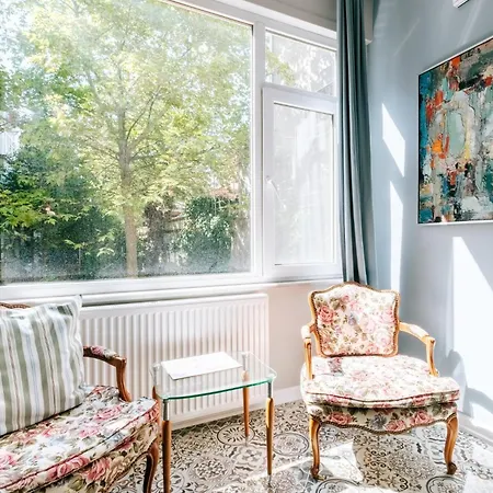 Peaceful Flat W Garden View Balcony In Kadikoy Apartment Istanbul