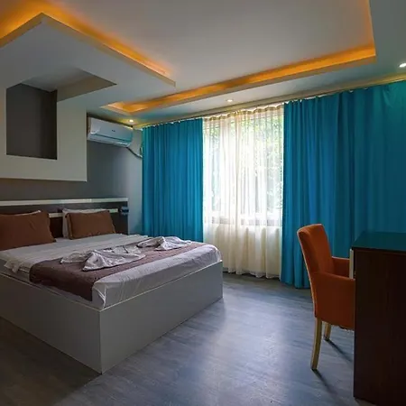 Sara Suit Aparthotel