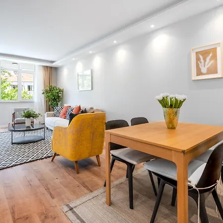 House W Garden 10 Min To Citys In Beyoglu Istanbul