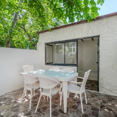 House W Garden 10 Min To Citys In Beyoglu * Istanbul