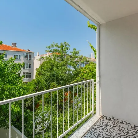 House W Garden 10 Min To Citys In Beyoglu * Istanbul