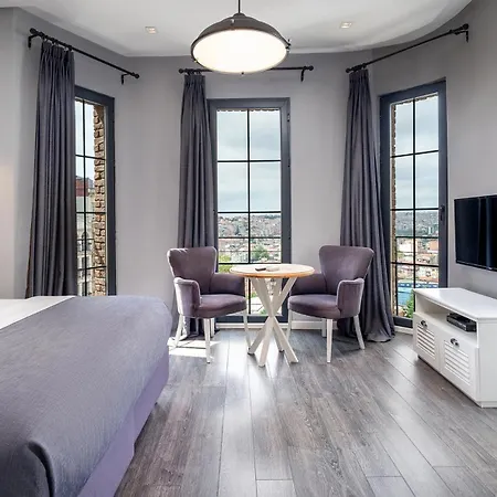 Urban Quarters - Loft Aparthotel