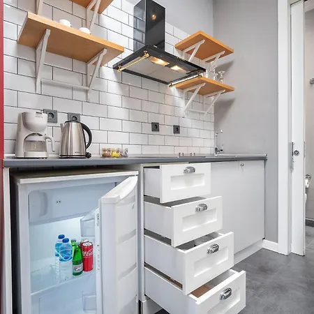 Urban Quarters - Loft Aparthotel *