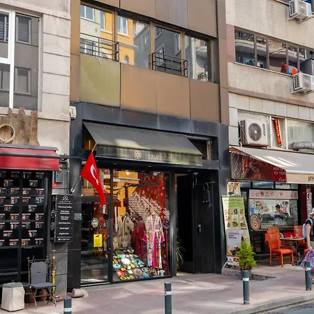 Aparthotel Pesa *