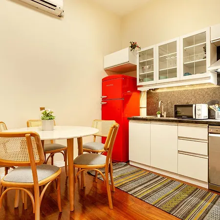 Stylish Flat Near Istiklal Street Apartment *
