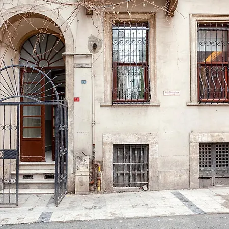 Stylish Flat Near Istiklal Street Istanbul