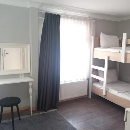 Otel Rose Bouquets 3*