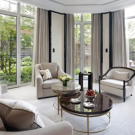 The Peninsula Hotel