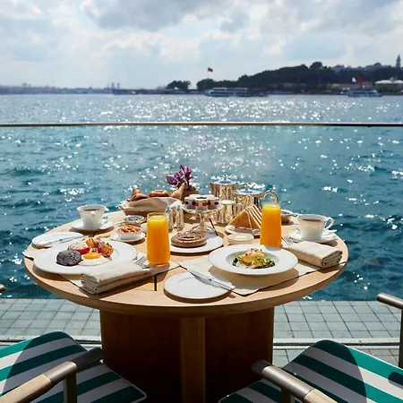 The Peninsula 5*